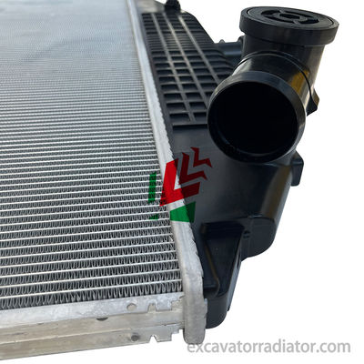 Hino 57038 Venda Quente de Caminhão Motor Radiador Tanque Fabricante Sistema de Refrigeração de Alumínio Brazed