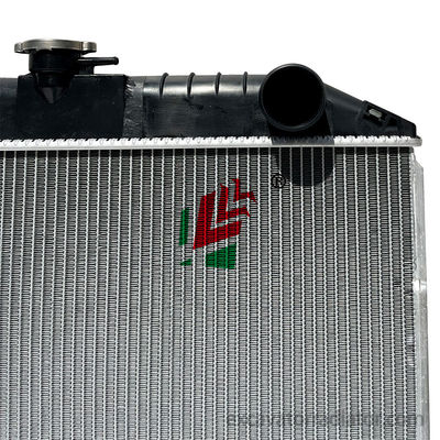 Sistema de refrigeração do motor do Hino R407 com tubo de transbordamento