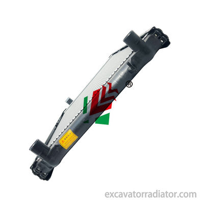Guangzhou ISUZU Mixer Truck Radiador Tanque de água Refrigerante Assembléia Sistema de mistura e refrigeração de concreto