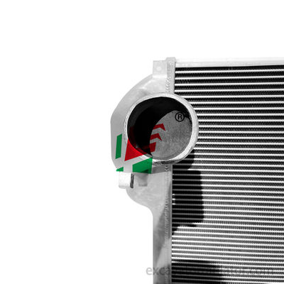 Intercooler de caminhão Isuzu C02151100 caminhão pesado Intercooler de alta qualidade Air Cooler