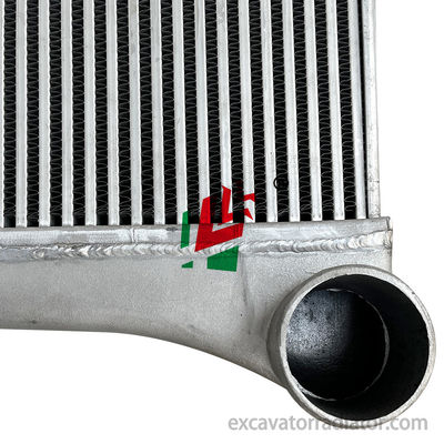 Jinlong Autobus Radiador intercooler 211600010 Assemblagem Alumínio Sistema de refrigeração do motor do automóvel de passageiros Tanque de água para ônibus